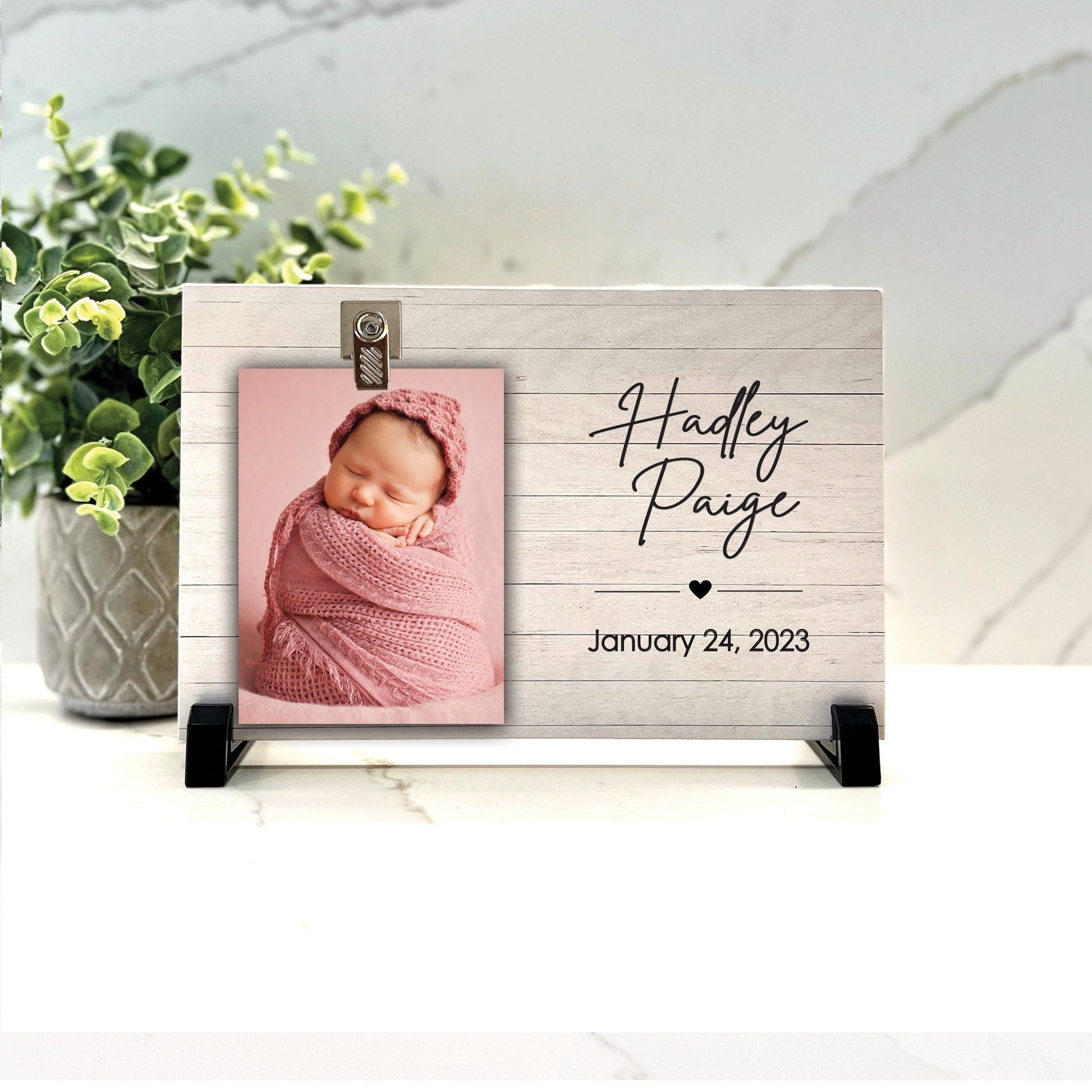 Custom baby frame personalized with name and birth date, Personalized Baby Gift, Gift Ideas for baby, New Mom gift, new baby gift